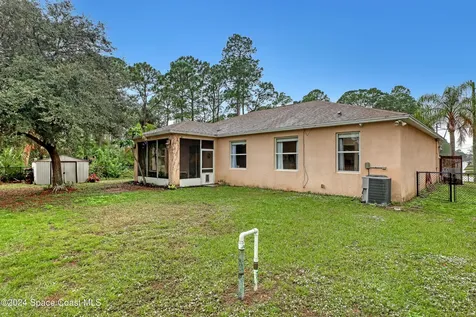 2535 Hagoplan Avenue SW Palm Bay FL 32908