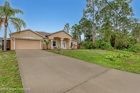 2535 Hagoplan Avenue SW Palm Bay FL 32908