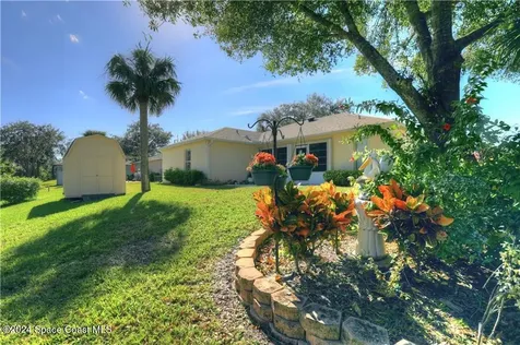 9260 102nd Avenue Vero Beach FL 32967