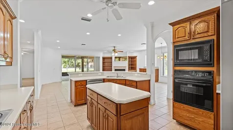 9140 S Tropical Trail Merritt Island FL 32952