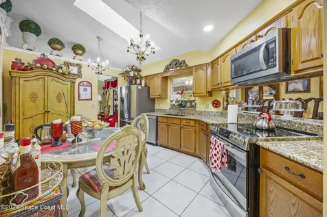1701 Eatonia Street NW Palm Bay FL 32907