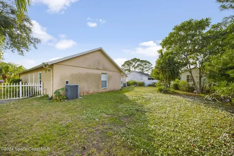 1701 Eatonia Street NW Palm Bay FL 32907