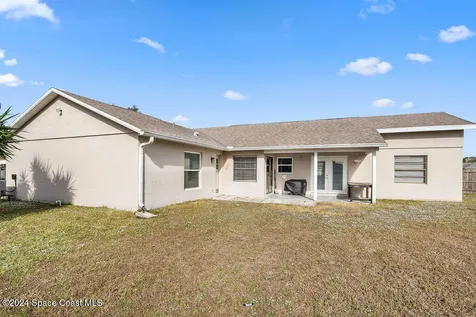 1172 Malone Street NW Palm Bay FL 32907