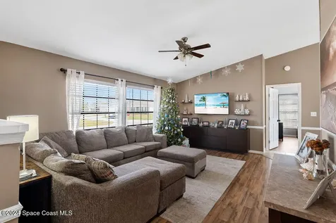 1172 Malone Street NW Palm Bay FL 32907