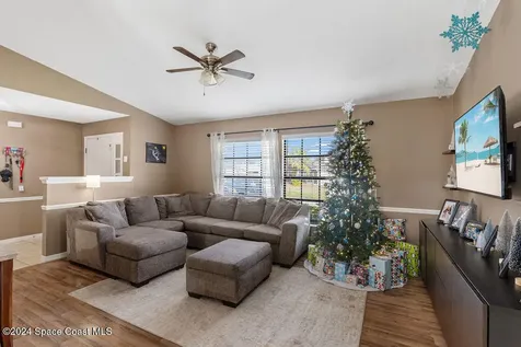 1172 Malone Street NW Palm Bay FL 32907