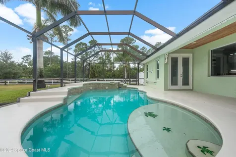 4153 Red Bay Street Grant FL 32949