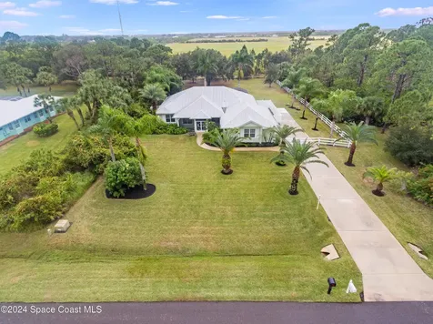 4153 Red Bay Street Grant FL 32949