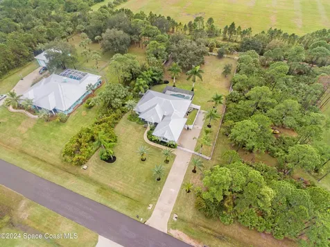 4153 Red Bay Street Grant FL 32949