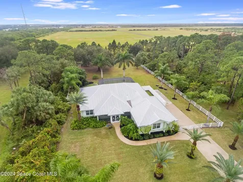 4153 Red Bay Street Grant FL 32949