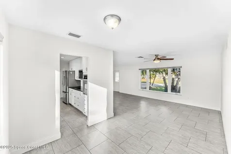 560 Coconut Street Satellite Beach FL 32937