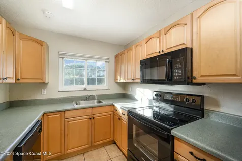 827 Du Bois Avenue SE Palm Bay FL 32909