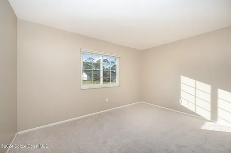 827 Du Bois Avenue SE Palm Bay FL 32909