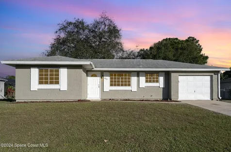 827 Du Bois Avenue SE Palm Bay FL 32909