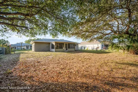 827 Du Bois Avenue SE Palm Bay FL 32909