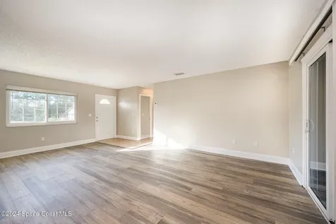 827 Du Bois Avenue SE Palm Bay FL 32909