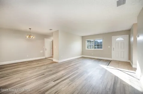 827 Du Bois Avenue SE Palm Bay FL 32909