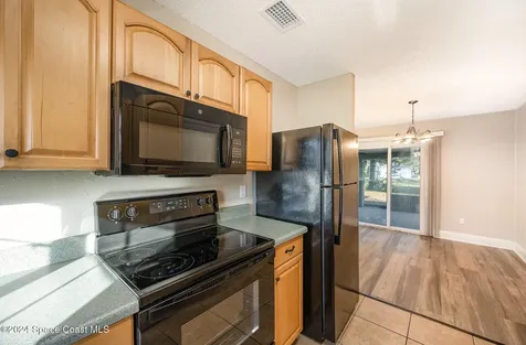 827 Du Bois Avenue SE Palm Bay FL 32909