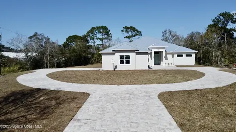 1611 Lara Street NE Palm Bay FL 32907