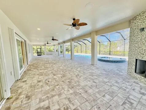 1611 Lara Street NE Palm Bay FL 32907