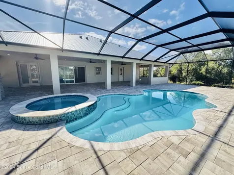 1611 Lara Street NE Palm Bay FL 32907