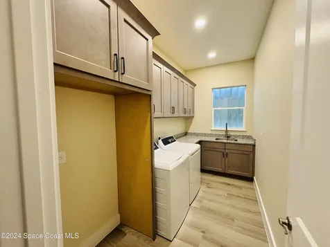 1611 Lara Street NE Palm Bay FL 32907