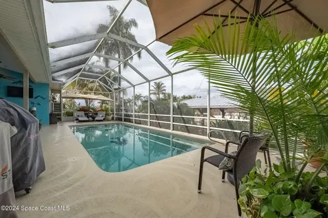 218 Via De La Reina Merritt Island FL 32953