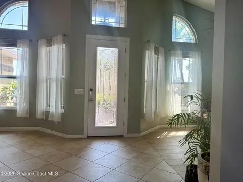 218 Via De La Reina Merritt Island FL 32953