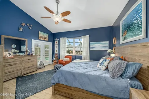 218 Via De La Reina Merritt Island FL 32953