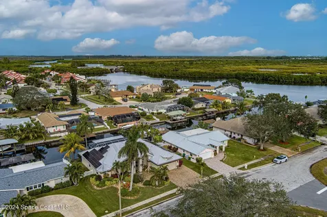 218 Via De La Reina Merritt Island FL 32953