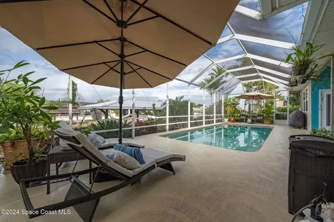 218 Via De La Reina Merritt Island FL 32953