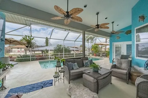 218 Via De La Reina Merritt Island FL 32953