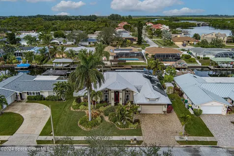 218 Via De La Reina Merritt Island FL 32953