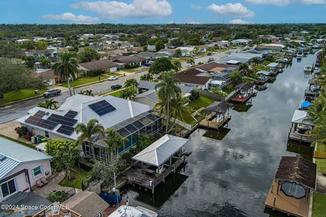 218 Via De La Reina Merritt Island FL 32953