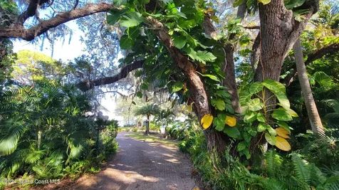 1621 Pineapple Avenue Melbourne FL 32935