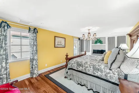 1621 Pineapple Avenue Melbourne FL 32935