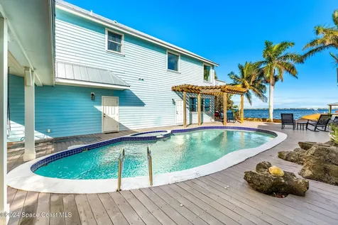 1621 Pineapple Avenue Melbourne FL 32935