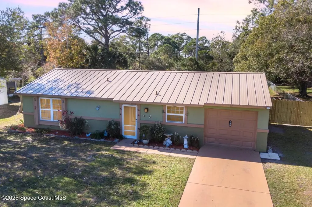 135 Caprona Street Sebastian FL 32958