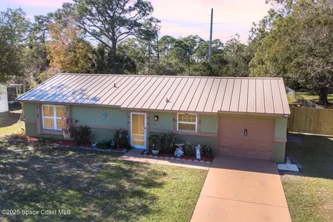 135 Caprona Street Sebastian FL 32958