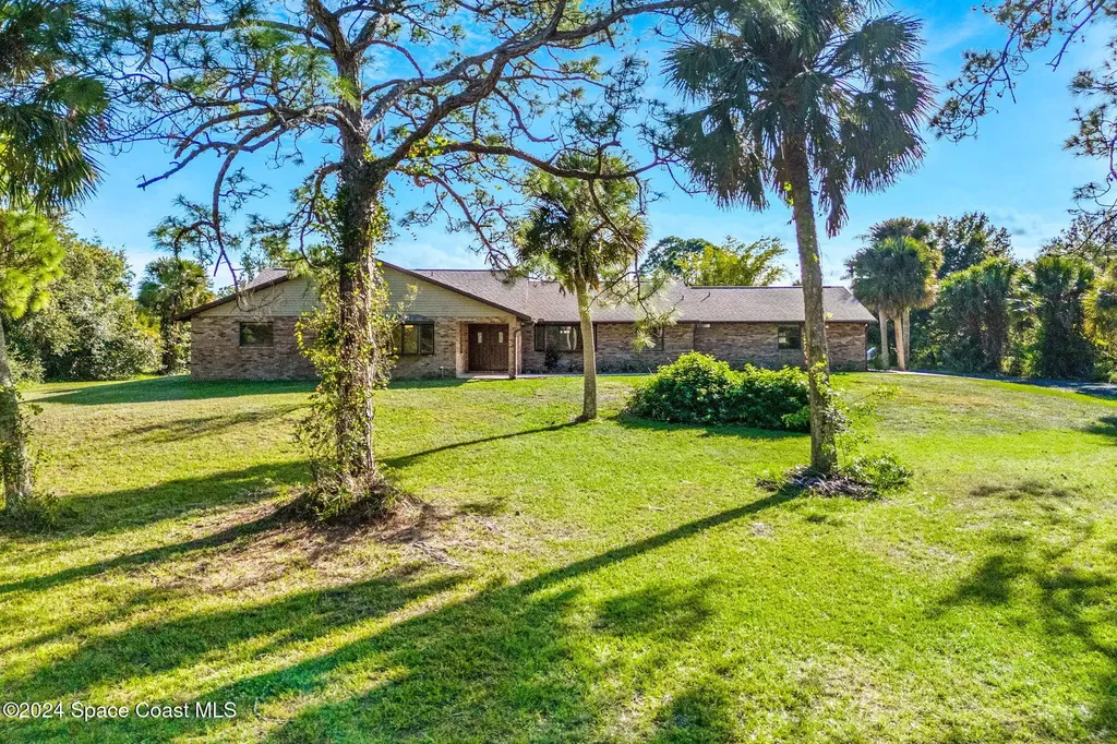 3495 Grant Road Grant FL 32949