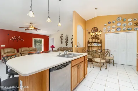 660 Koutnik Road SE Palm Bay FL 32909