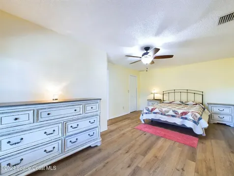 1055 Wesberry Street SE Palm Bay FL 32909