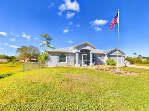 1055 Wesberry Street SE Palm Bay FL 32909
