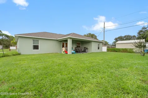 1084 Sally Street SE Palm Bay FL 32909