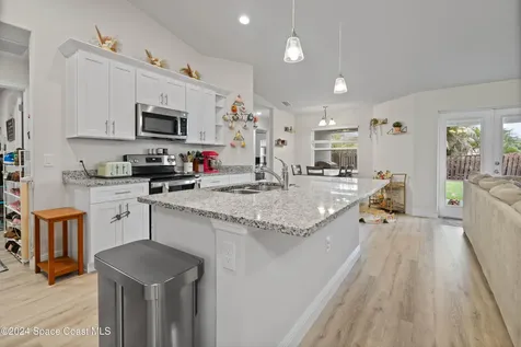 1084 Sally Street SE Palm Bay FL 32909