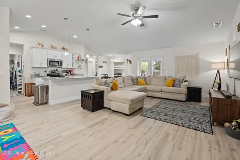 1084 Sally Street SE Palm Bay FL 32909