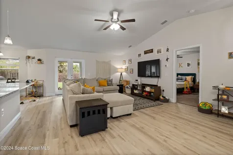 1084 Sally Street SE Palm Bay FL 32909
