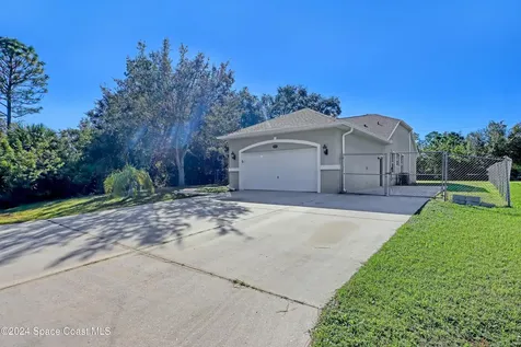 3194 Tropical Circle SE Palm Bay FL 32909
