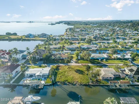1740 Wavecrest Street Merritt Island FL 32952