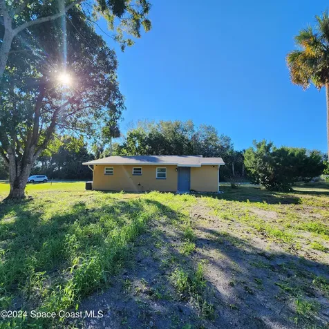 2630 E Main Street Mims FL 32754