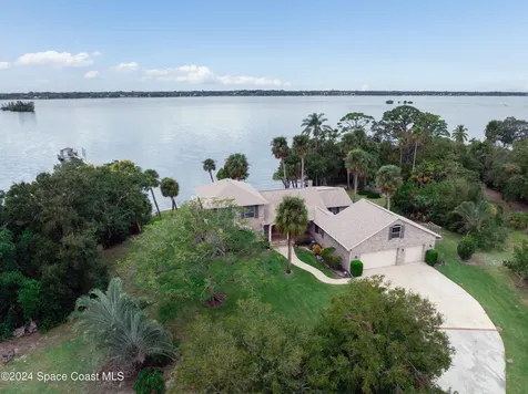 401 Swann Grove Lane Merritt Island FL 32952